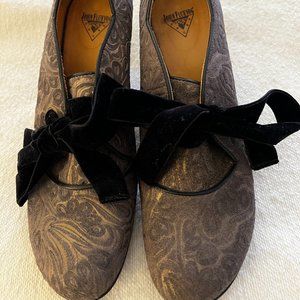 John Fluevog Dress Shoes w/ ribbon laces